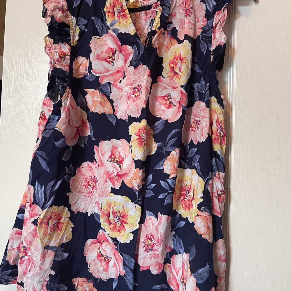 COPY - Old navy floral top